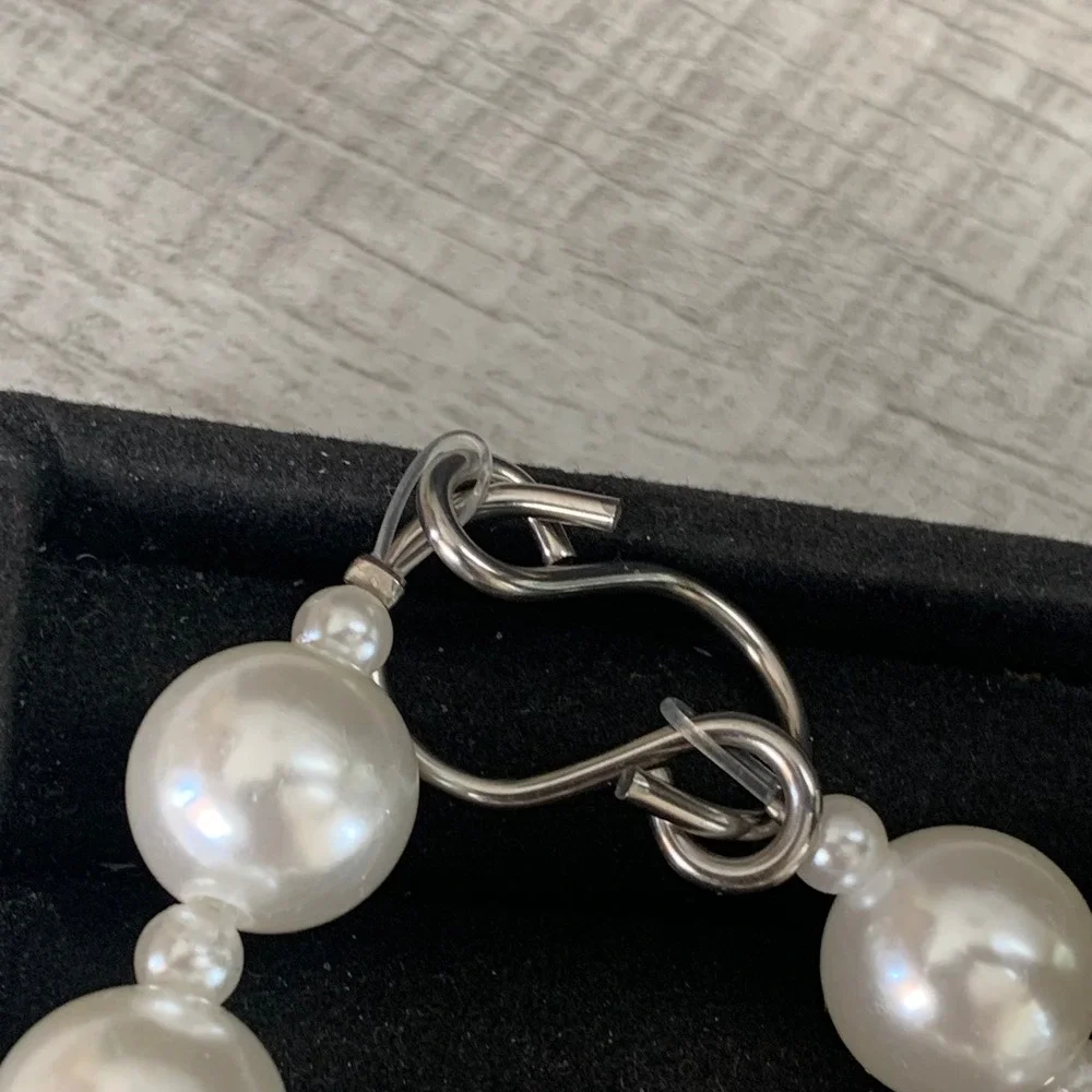 White Faux Pearl Charm Bracelet Perfume Bottle No 5 Bow Rhinestone 7 Inch